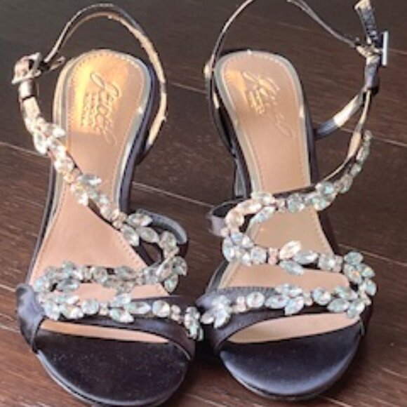 Badgley Mischka Jewel Shoes - Size 5.5 - Black with Rhinestone embellishments - Picture 3 of 13